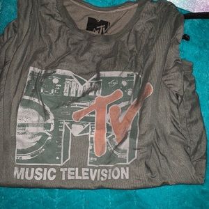 MTV tee size XL
